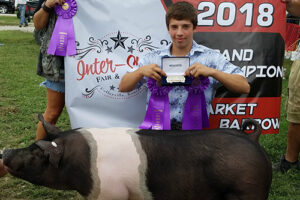 Vinita youth shows grand champion barrow